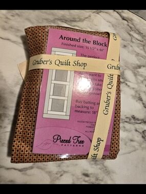 Around The Block Table Runner Kit With Fabric